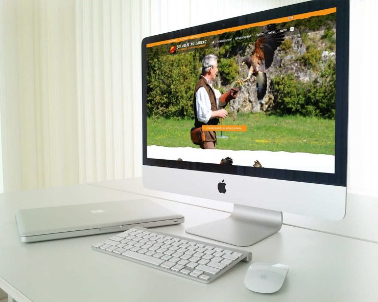 smartmockups_jezh2exn-web